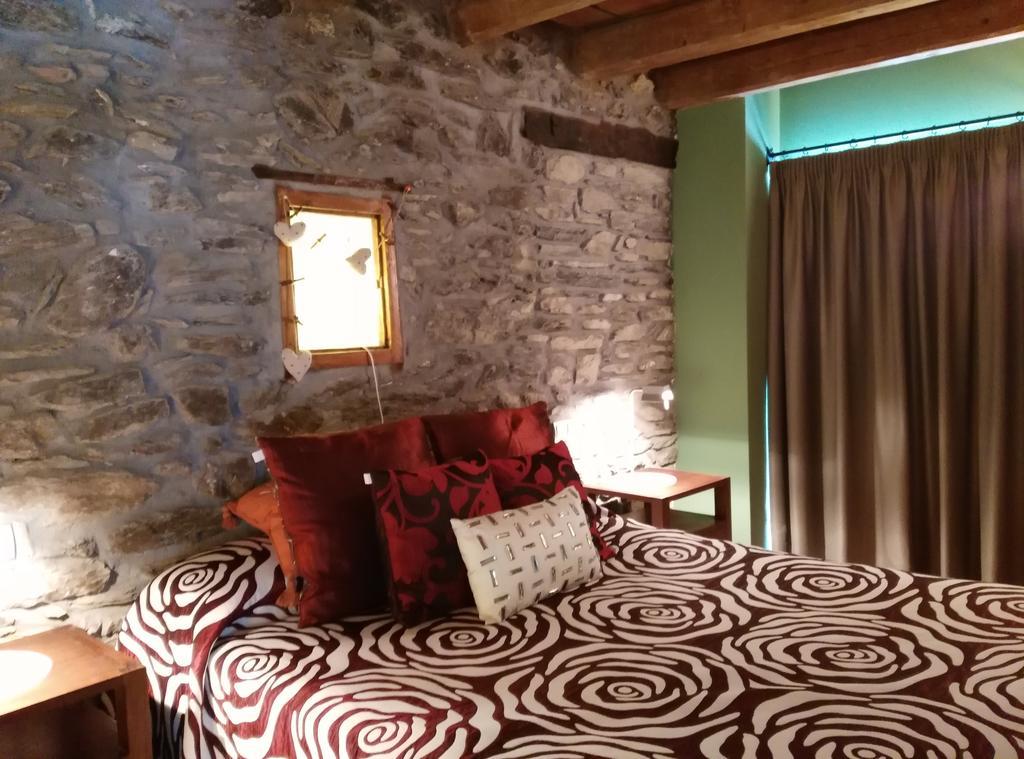 Masia d'en Valentí Anserall  Habitación foto